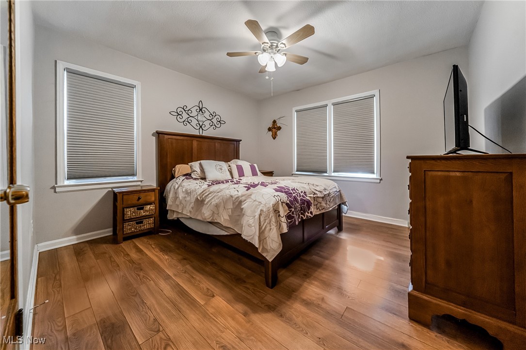 7029 Oakwood Road, Parma, Ohio image 12