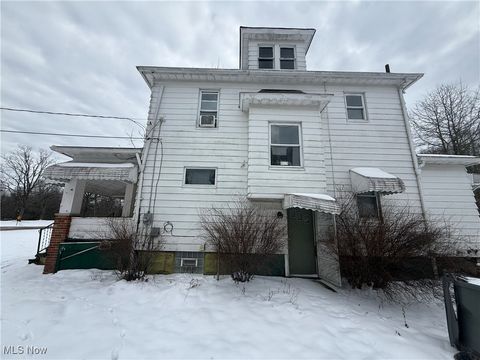 Tiny photo for 2849 Mcguffey Road, Youngstown, OH 44505 (MLS # 5178408)