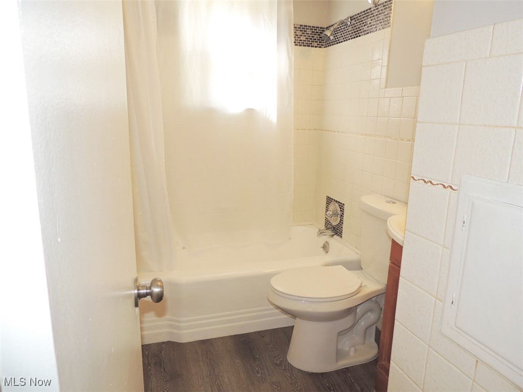 Mix King & Gibbs - Residential