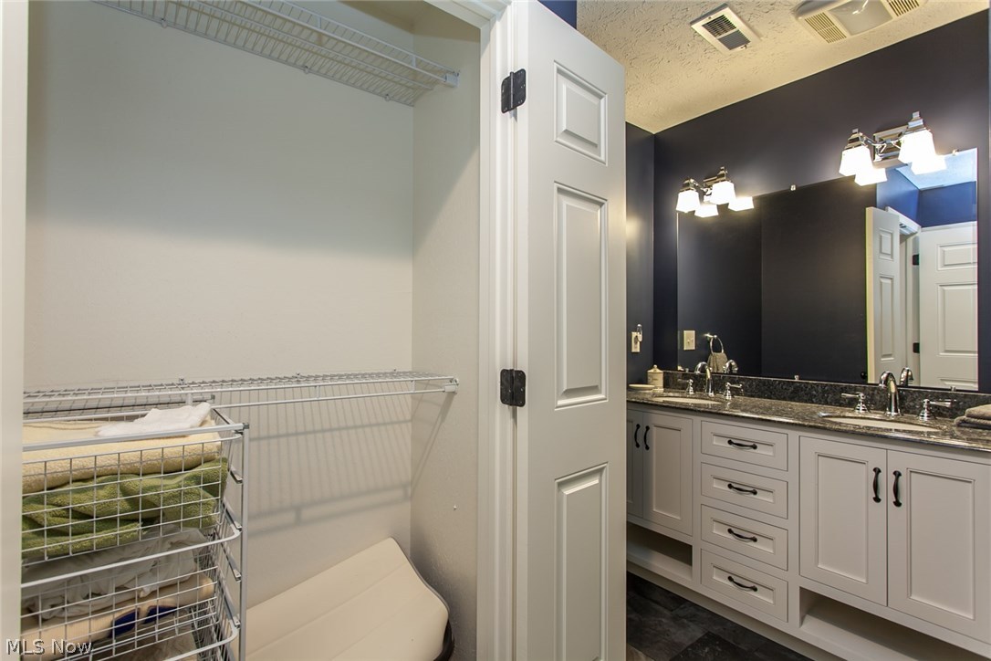 Lake Side Village Condo - Residential