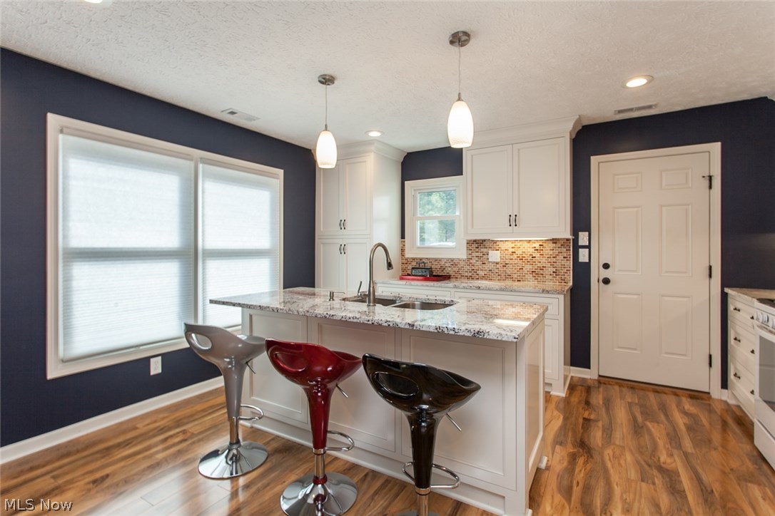 Lake Side Village Condo - Residential