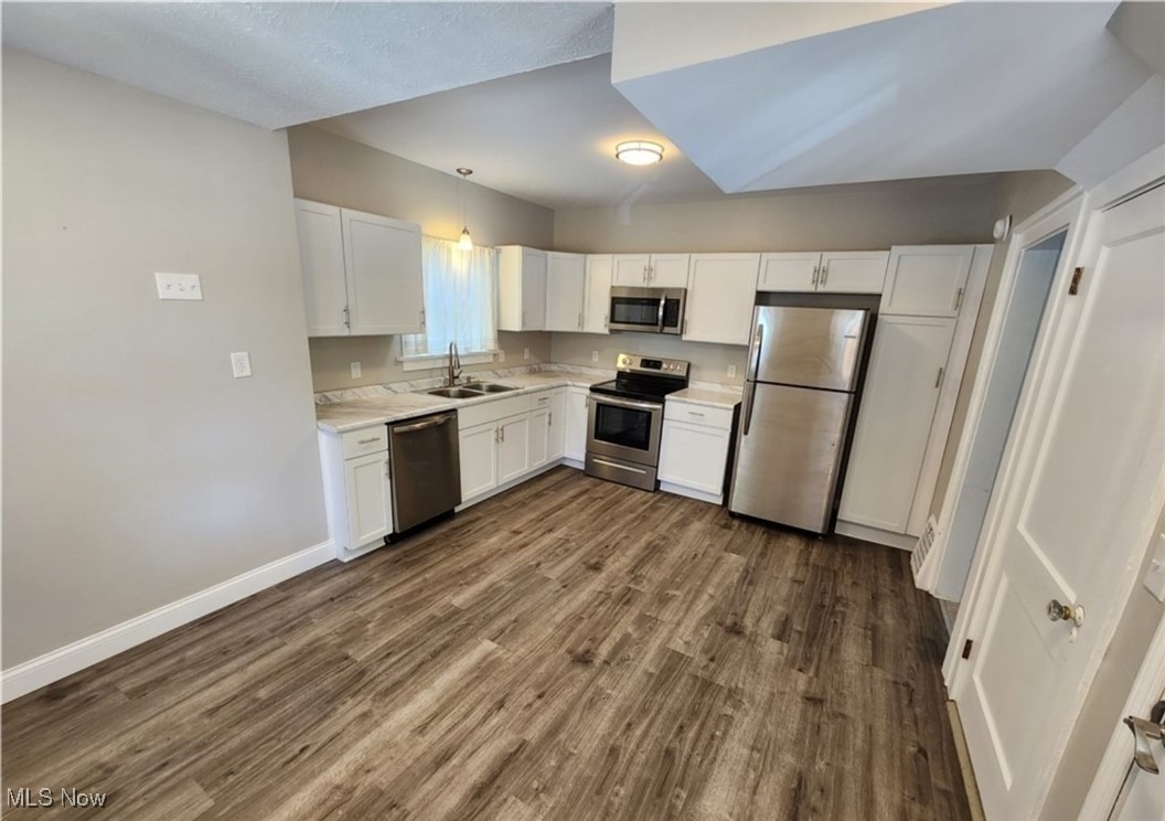 Shanafelts Springfield Lake - Residential Lease