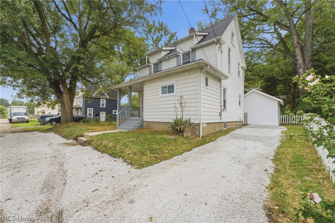1405 Wabash Court NE