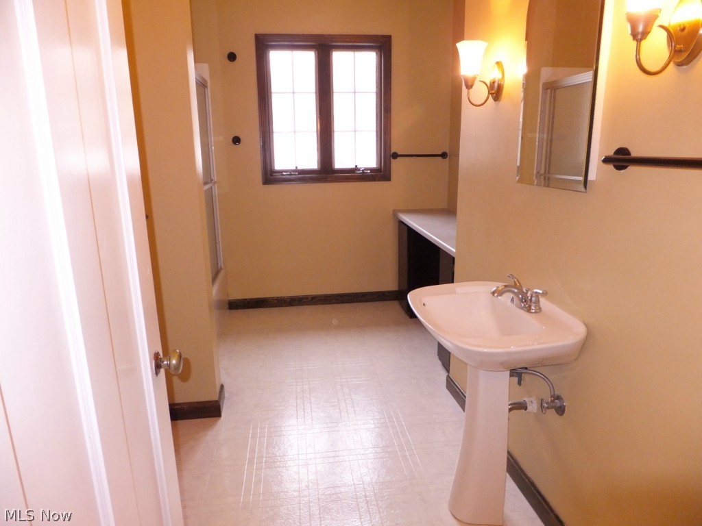 Cedar Hill - Residential Income