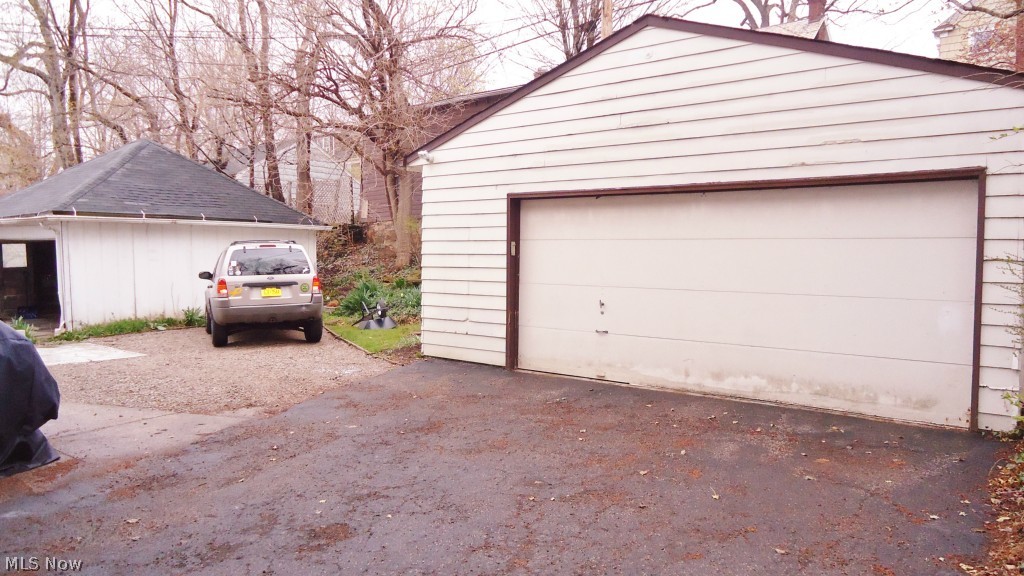 Cedar Hill - Residential Income