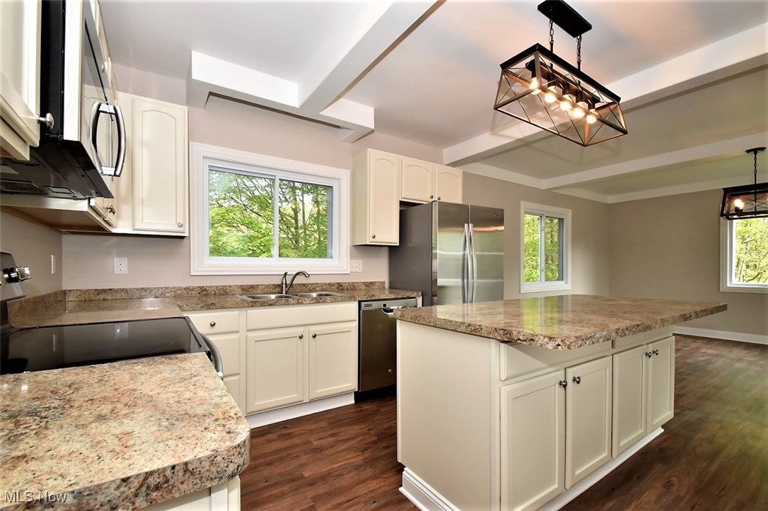 Chagrin Falls, Ohio 44023, United States, 4 Bedrooms Bedrooms, ,2 BathroomsBathrooms,Residential,Active,152928