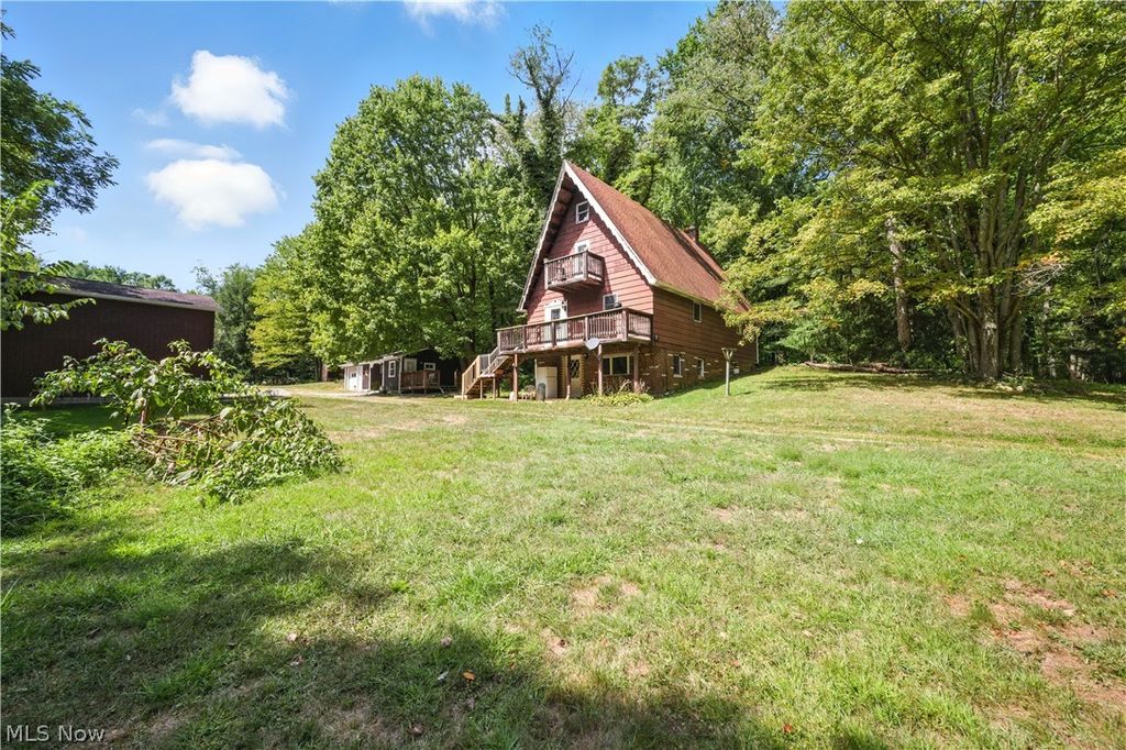 Photo of 42641 sr-517, Columbiana, OH 44408 (MLS # 5202680)