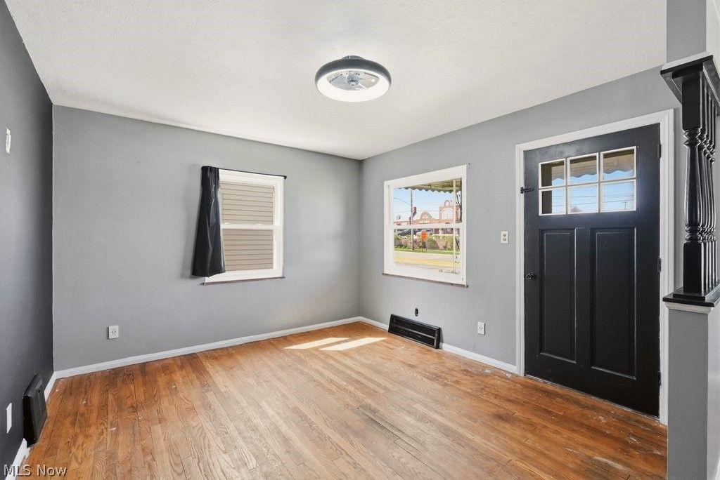 Photo of 4919 Ridge Road, Brooklyn, OH 44144 (MLS # 5204042)