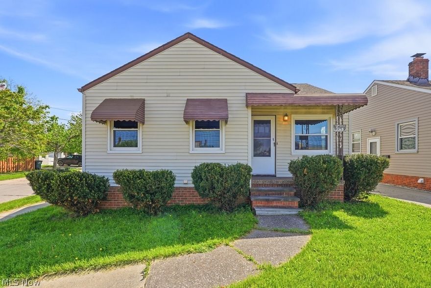 Charming 2 bedroom, 2 full bath home with key updates already completed, including newer windows, furnace, and hot water tank. Functional layout with comfortable living spaces and well-sized bedrooms. Conveniently located near shopping, schools, and parks, offering easy access to everyday amenities.