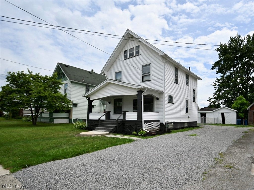 221 E 2nd Street