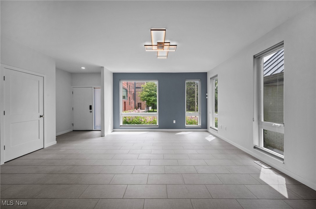 2144 W 18th Street, Cleveland, Ohio image 5