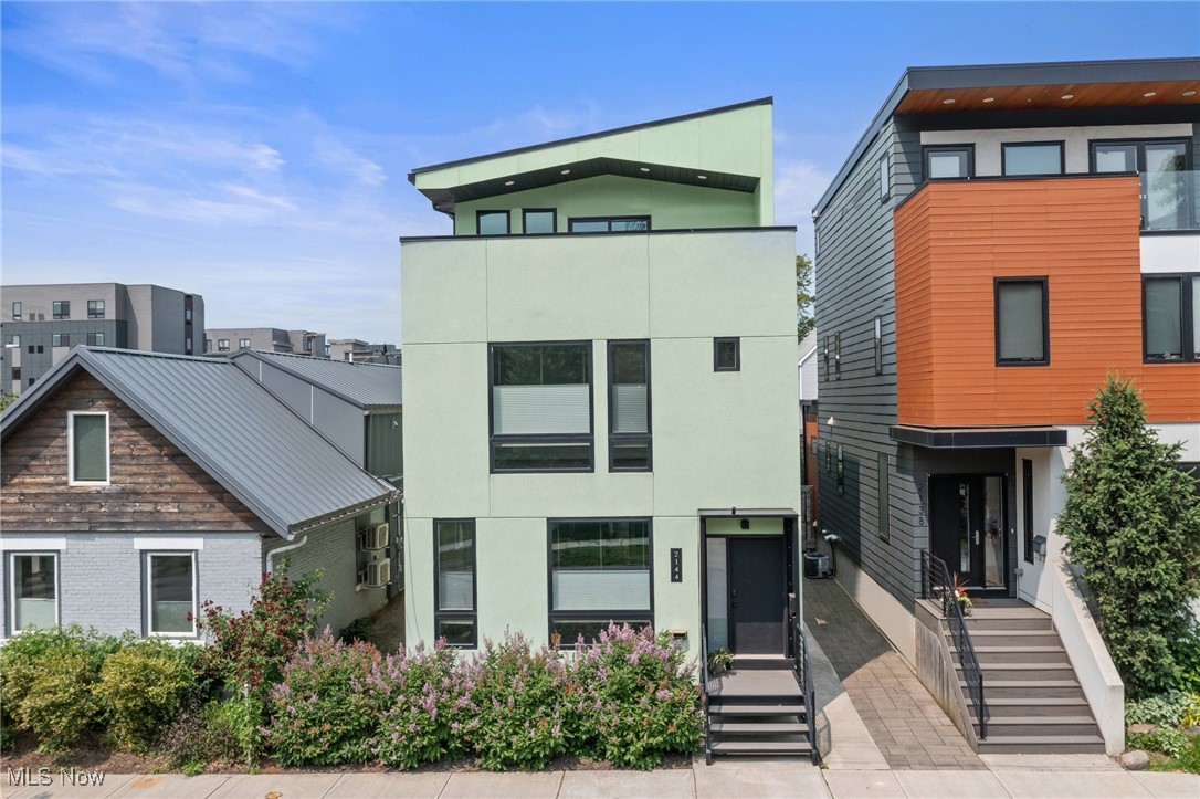 2144 W 18th Street, Cleveland, Ohio image 1