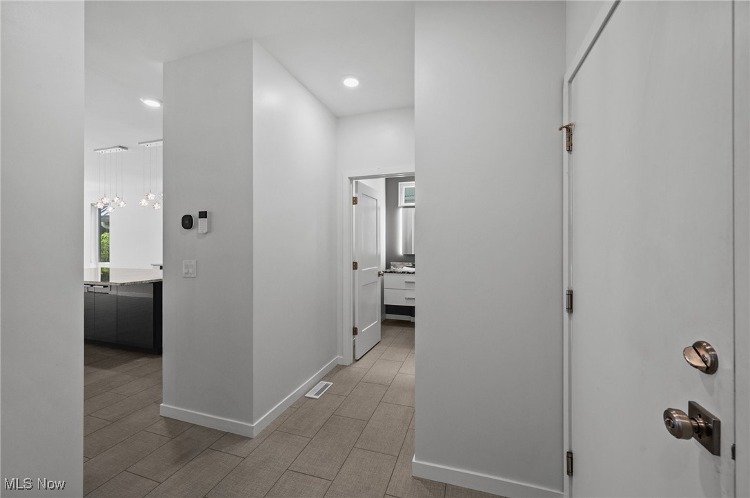 2144 W 18th Street, Cleveland, Ohio image 13