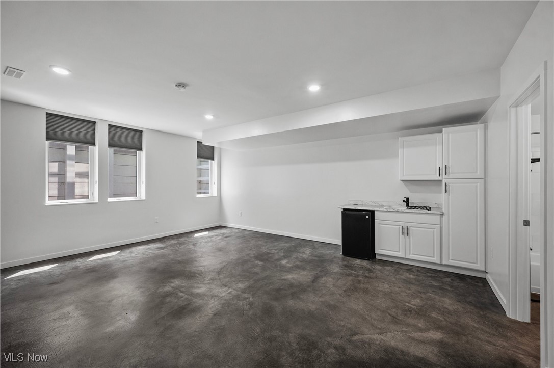 2144 W 18th Street, Cleveland, Ohio image 43