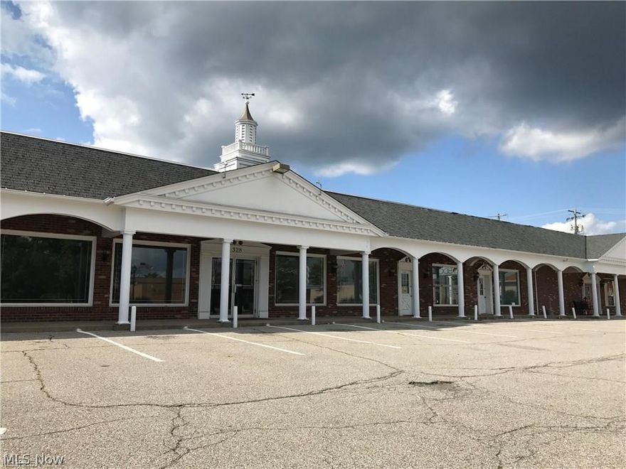 New HVAC, flooring and bathroom fixtures enhance this great office/retail space on busy Penco Road. But the best part is...it's fully rented at $1,000/mo plus utilities for the next three years. Take over ownership and start getting a return on your investment right away! Office and storage room in back.