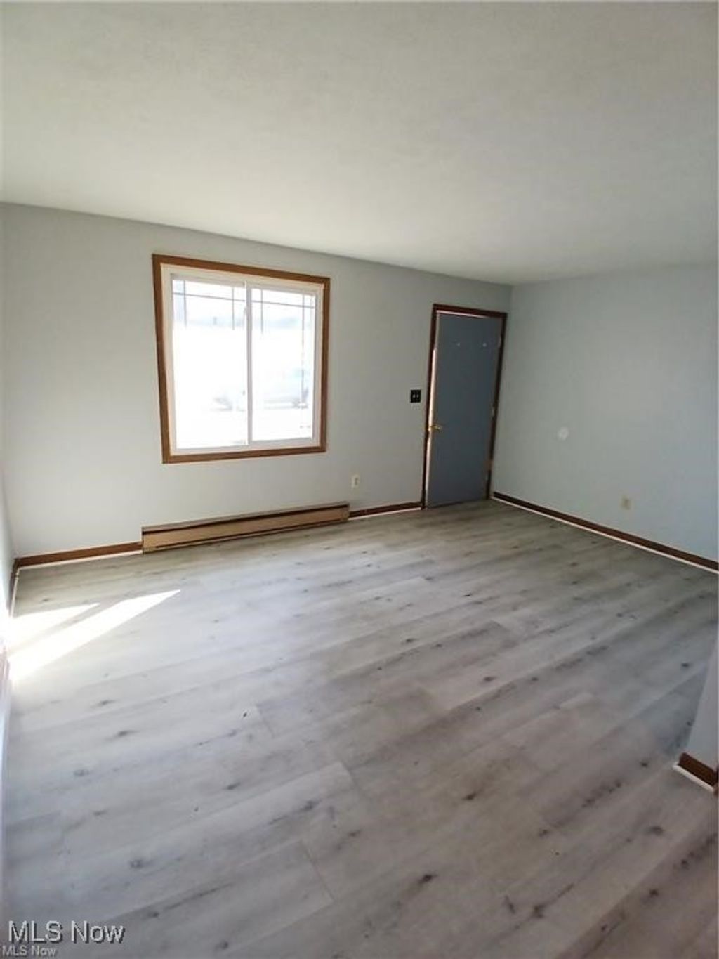 Photo of 31 Elm Street, Struthers, OH 44471 (MLS # 5183902)