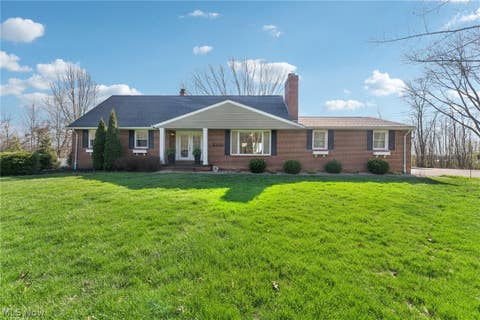 Photo for 10636 Clapsaddle Avenue NE