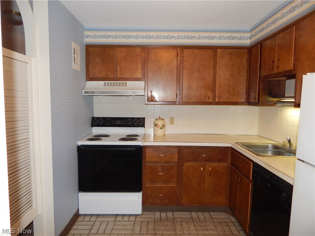 Continental West Condo - Residential