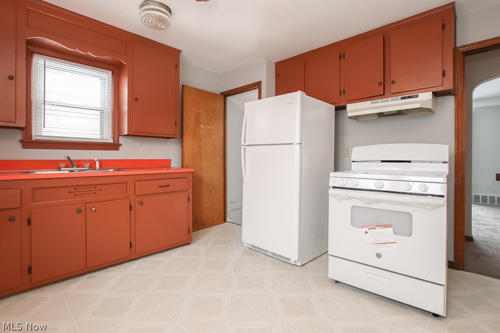 Hathaway Road Sub/A H Blacklid - Residential Lease