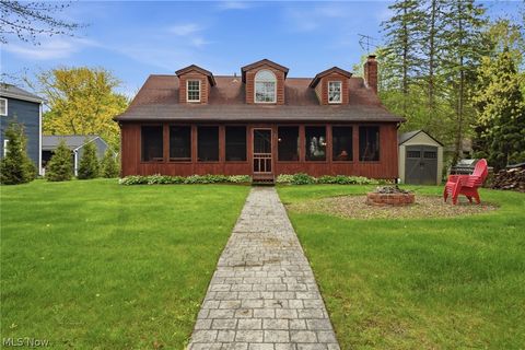Photo of 1537 Lake Crest Drive, Roaming Shores, OH 44084 (MLS # 5210599)