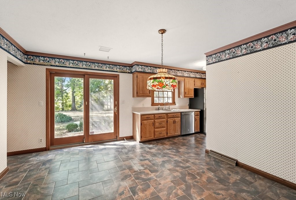 Revere Manor - Residential