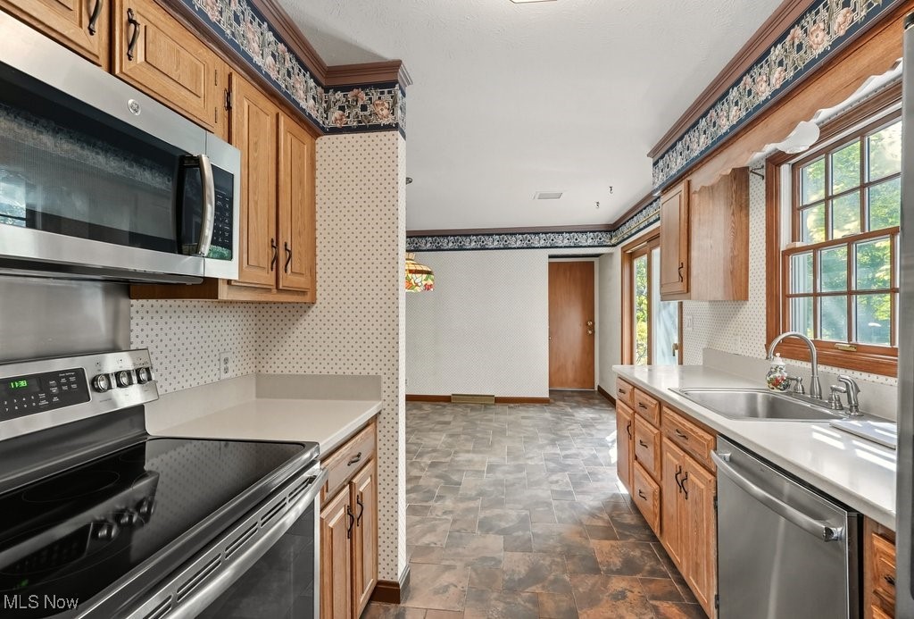 Revere Manor - Residential