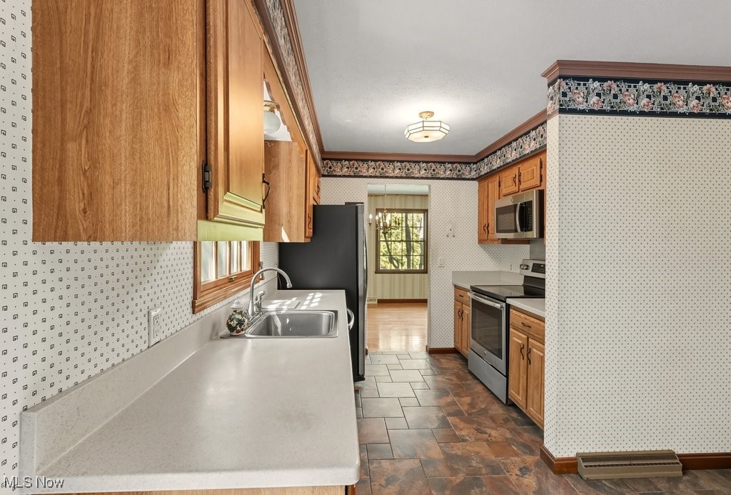 Revere Manor - Residential