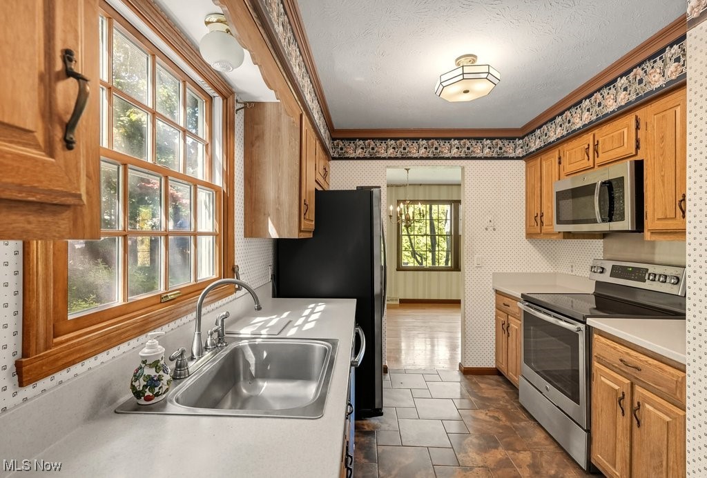 Revere Manor - Residential