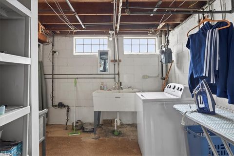 Tiny photo for 17282 Mccracken Road, Maple Heights, OH 44137 (MLS # 5186992)