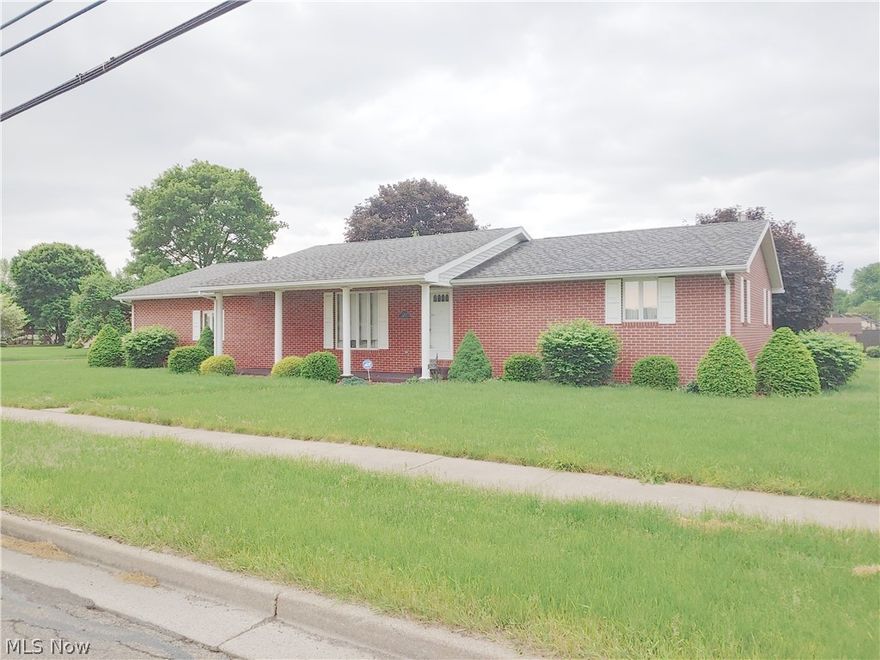 Auction Wednesday June 12, 2019 @ Noon - Real Estate: Fantastic North Dover brick ranch home – 2 bedrooms – 1 full bath w/ new Jacuzzi walk in tub w/ seat – master bedroom w/ bath & walk in closet – updated kitchen w/ new counter tops – walk in pantry – all appliances stay w/ home (side by side GE refrigerator, Caloric elec. stove, Speed Queen washer & dryer) first floor laundry room – dining room w/ french doors leading to covered back porch – full basement w/ plenty of room for additional bedrooms/bath/rec. room – 2 stall garage – all situated on 100 X 121 corner lot – great location close to park/shopping/I-77– perfect home that is move in ready for just starting out or downsizing – don’t miss out on this gem in Dover!

Terms: 10% non refundable deposit down day of auctions. Sells with no financing contingencies. Any required inspections must be completed prior to bidding. All information contained herein derived from sources deemed reliable but not warranted. All announcements da