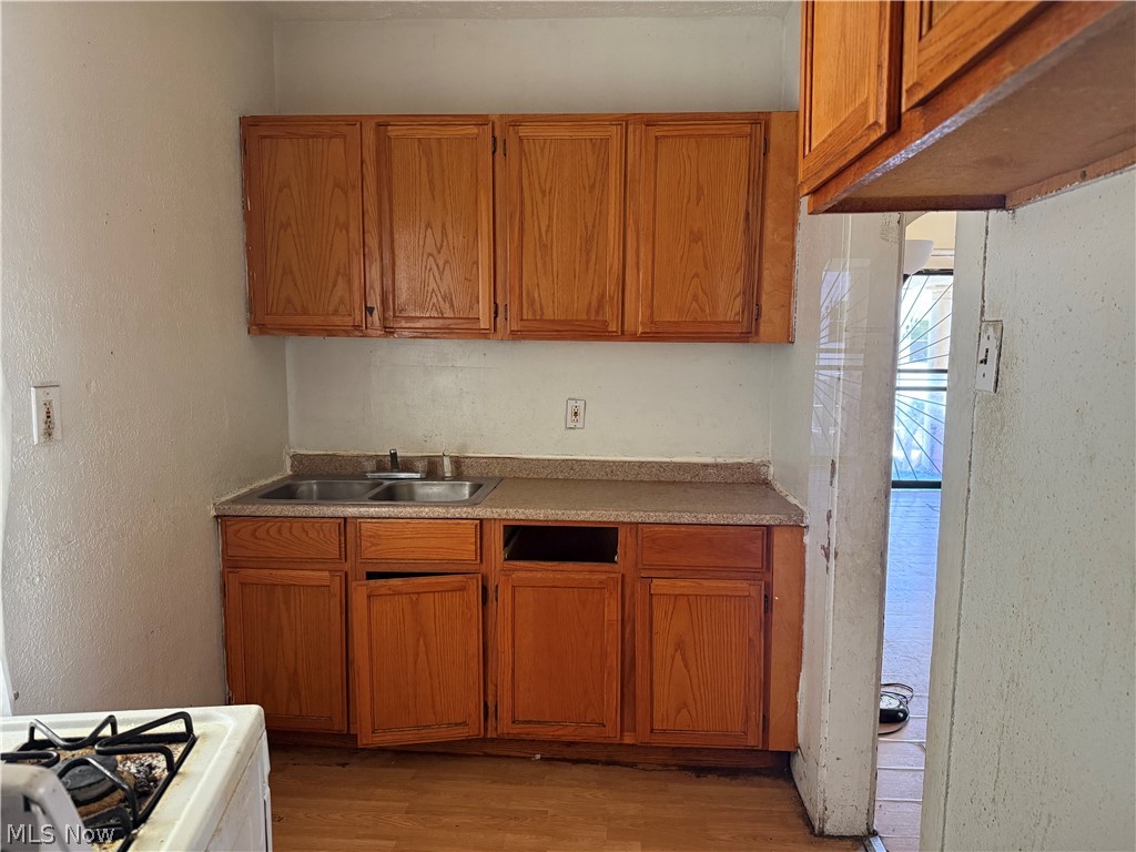 3180 W 105th Street