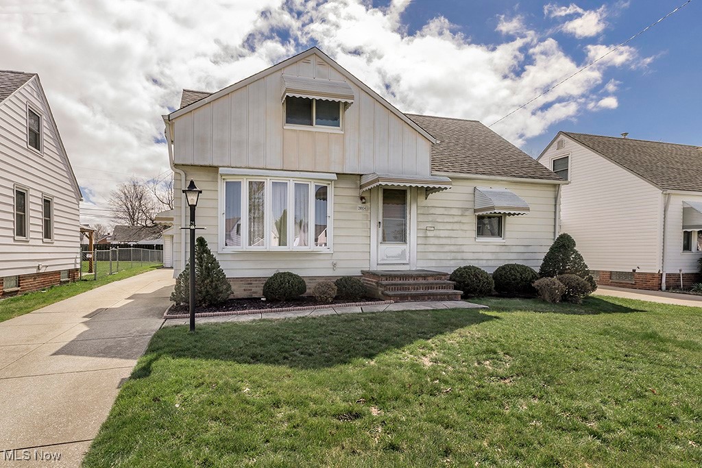 28934 Blissfield Drive, Willowick, Ohio image 1