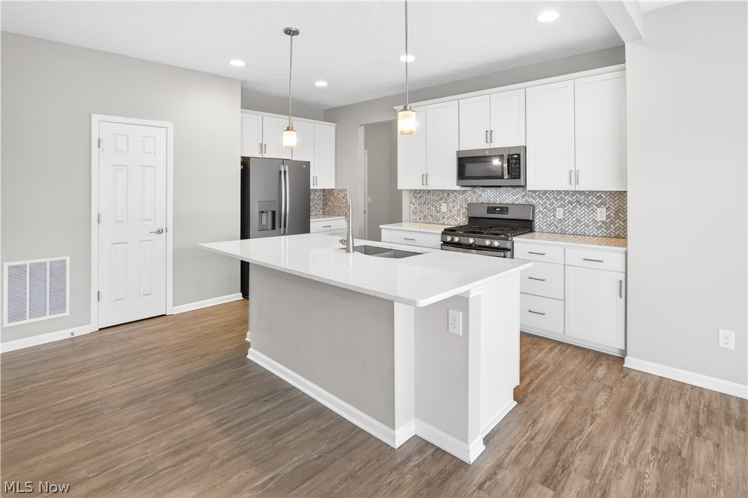 Meadow Lakes - Residential