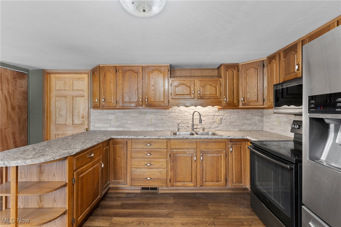 68290 Orchard Avenue, Bridgeport, Ohio image 4