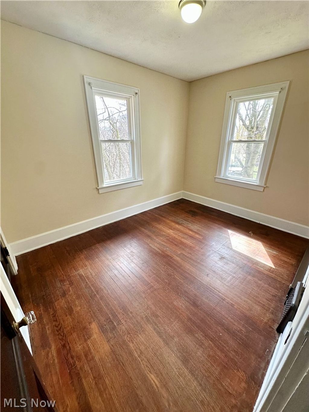 Photo of 615 Wellman Avenue SW, Massillon, OH 44646 (MLS # 5195461)