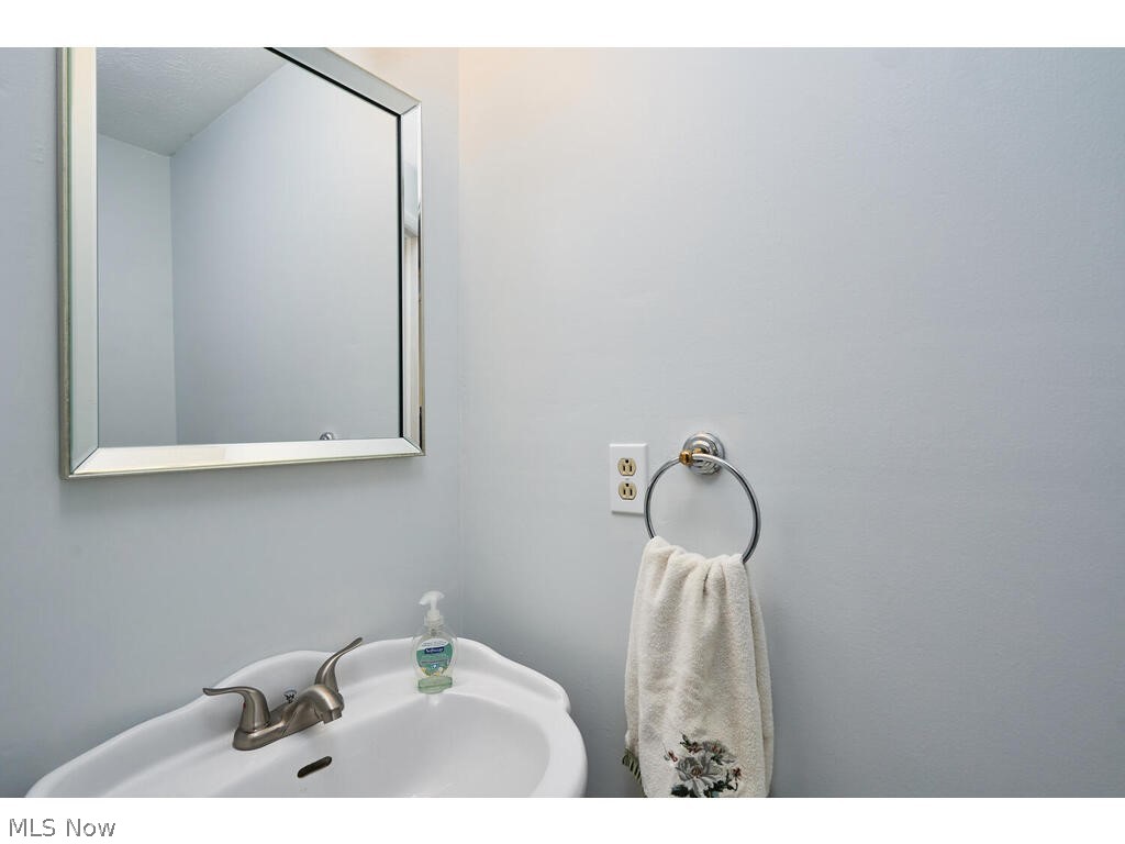 Hampton Ridge Condo - Residential