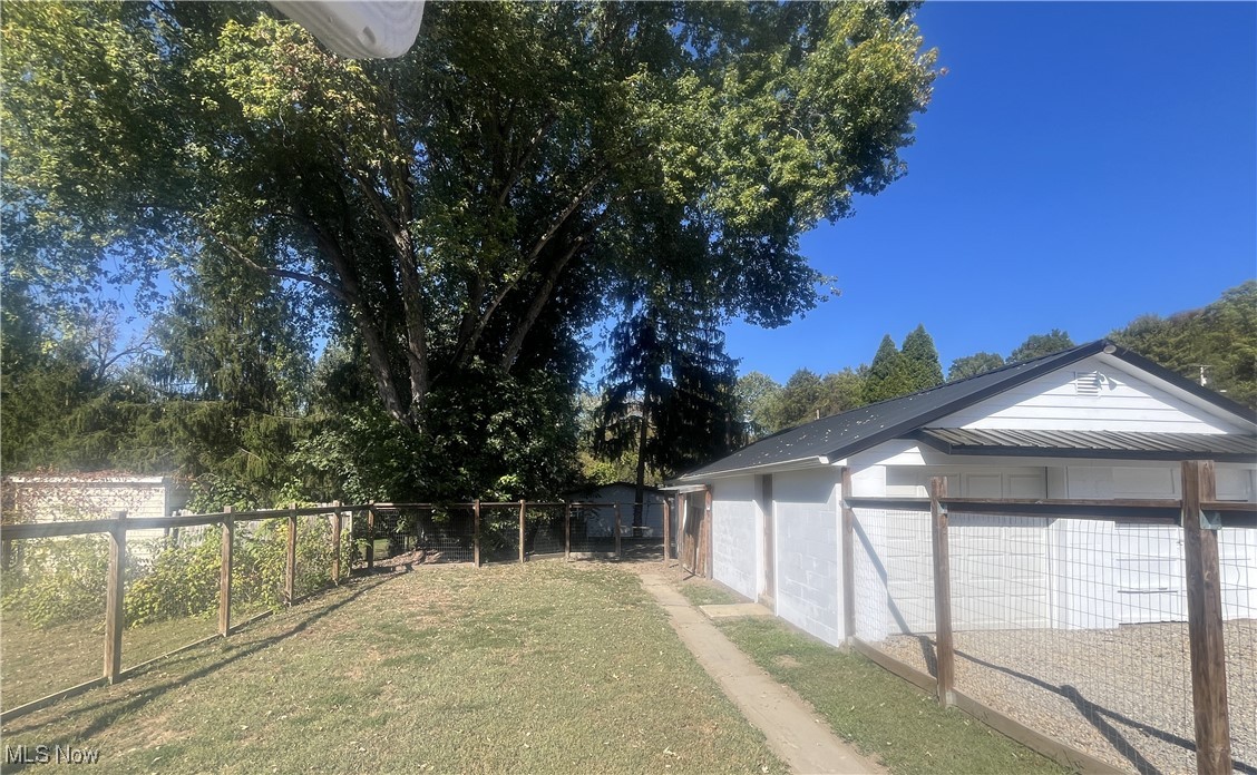 Nt Browns Add 03 - Residential