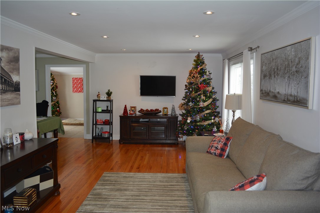 Gibson Realty & Dev Co 02 - Residential