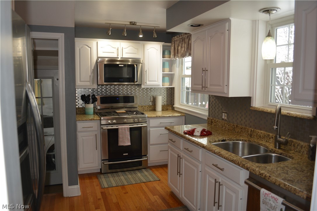 Gibson Realty & Dev Co 02 - Residential