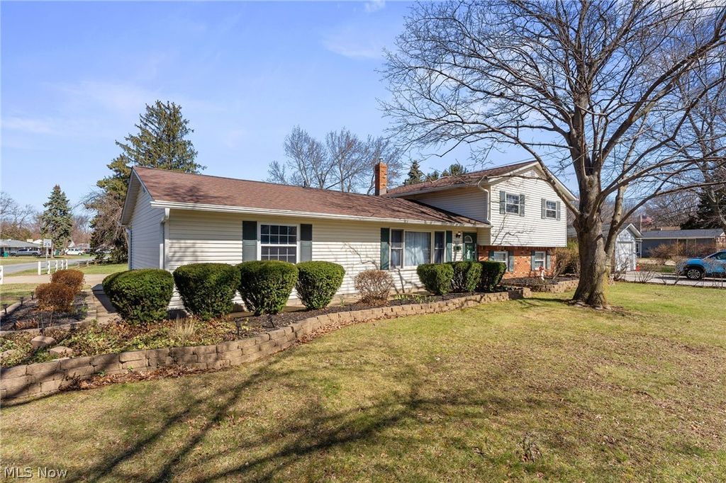 Photo of 7127 Lake Shore Boulevard, Mentor, OH 44060 (MLS # 5192949)