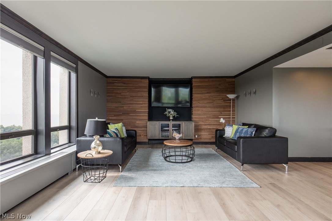 One Bratenahl Place Condo - Residential