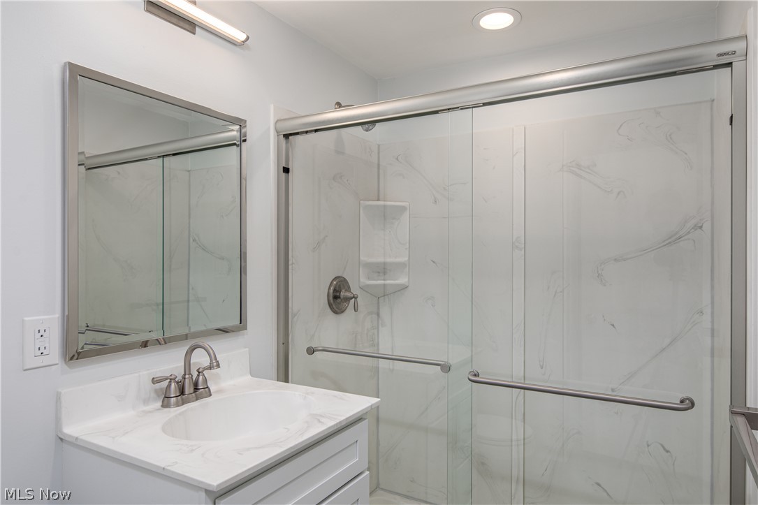 One Bratenahl Place Condo - Residential