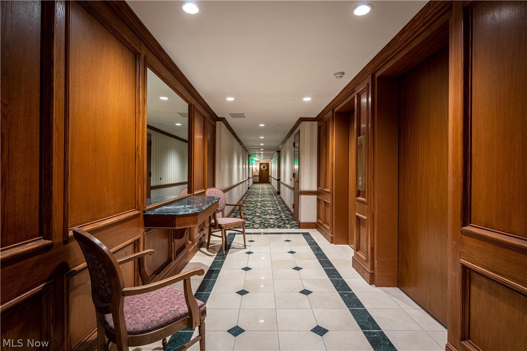 One Bratenahl Place Condo - Residential