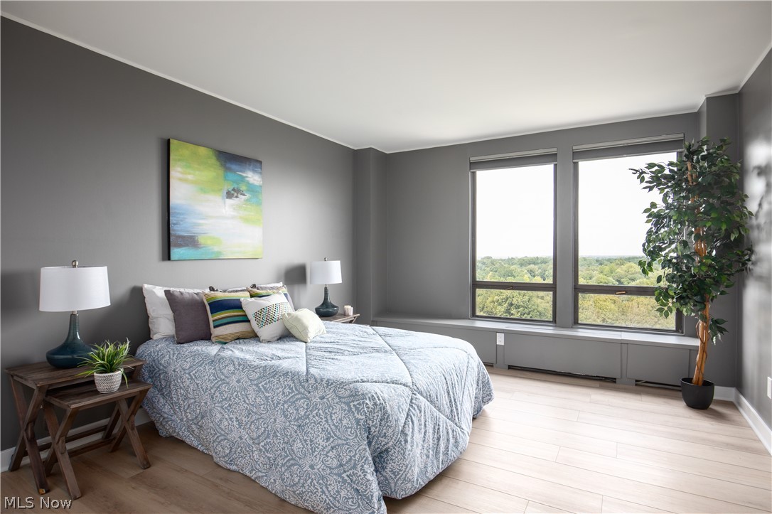 One Bratenahl Place Condo - Residential