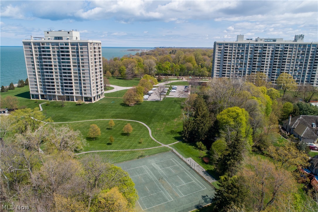 One Bratenahl Place Condo - Residential