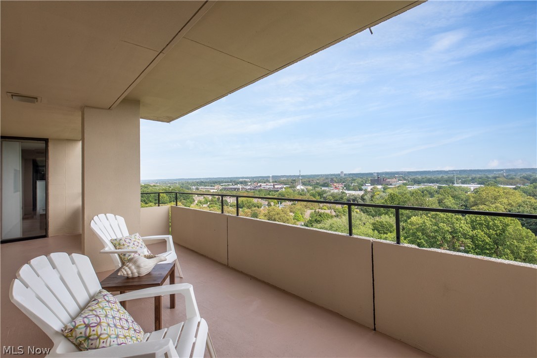 One Bratenahl Place Condo - Residential