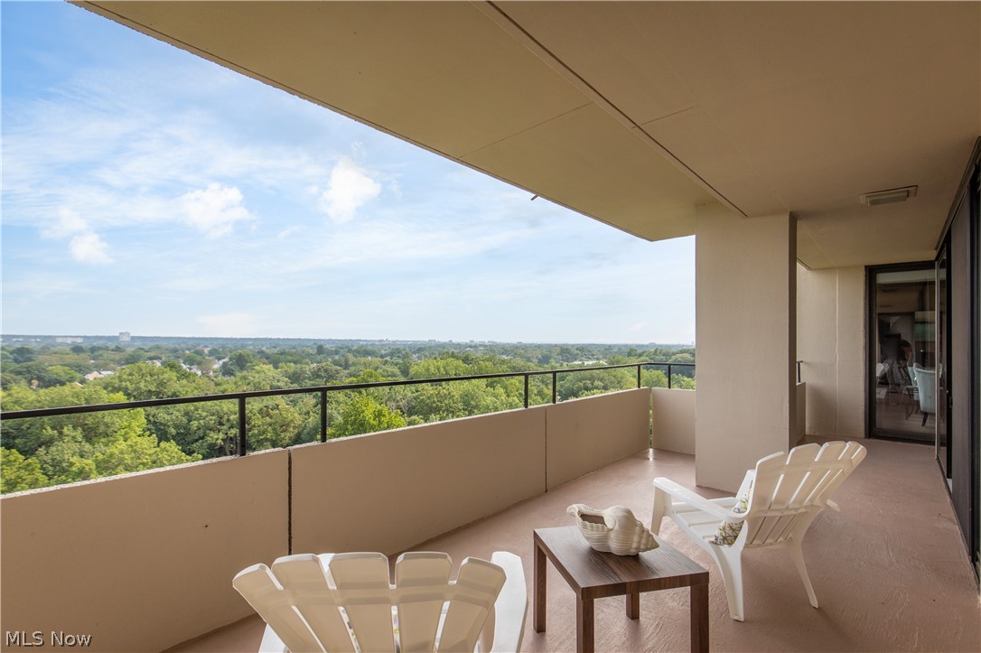 One Bratenahl Place Condo - Residential