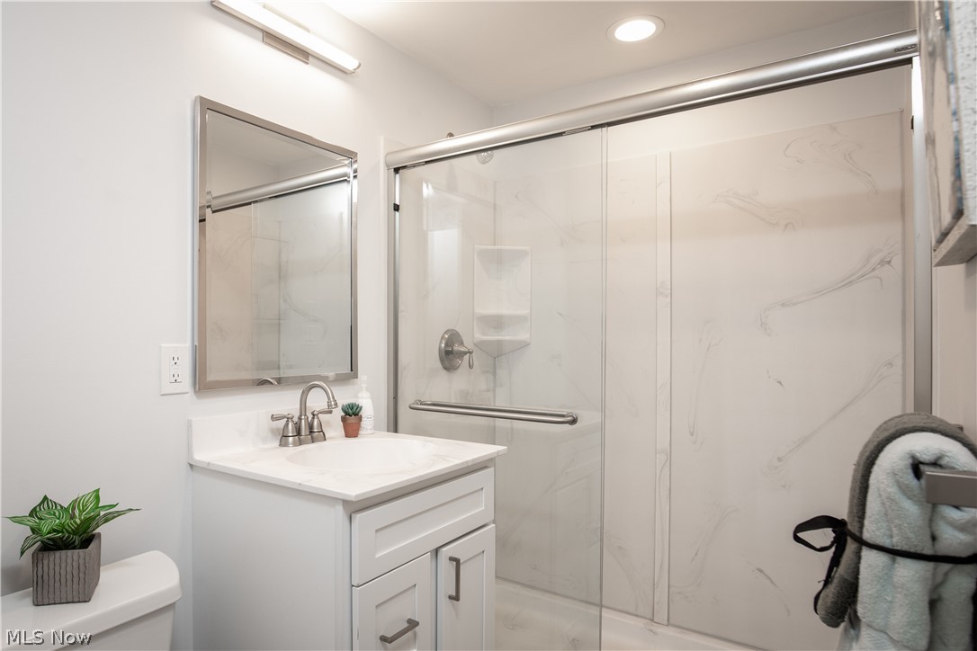 One Bratenahl Place Condo - Residential