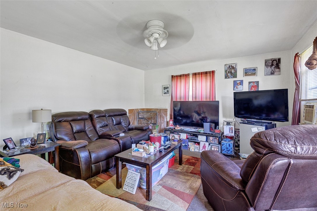 13505 Highlandview Avenue