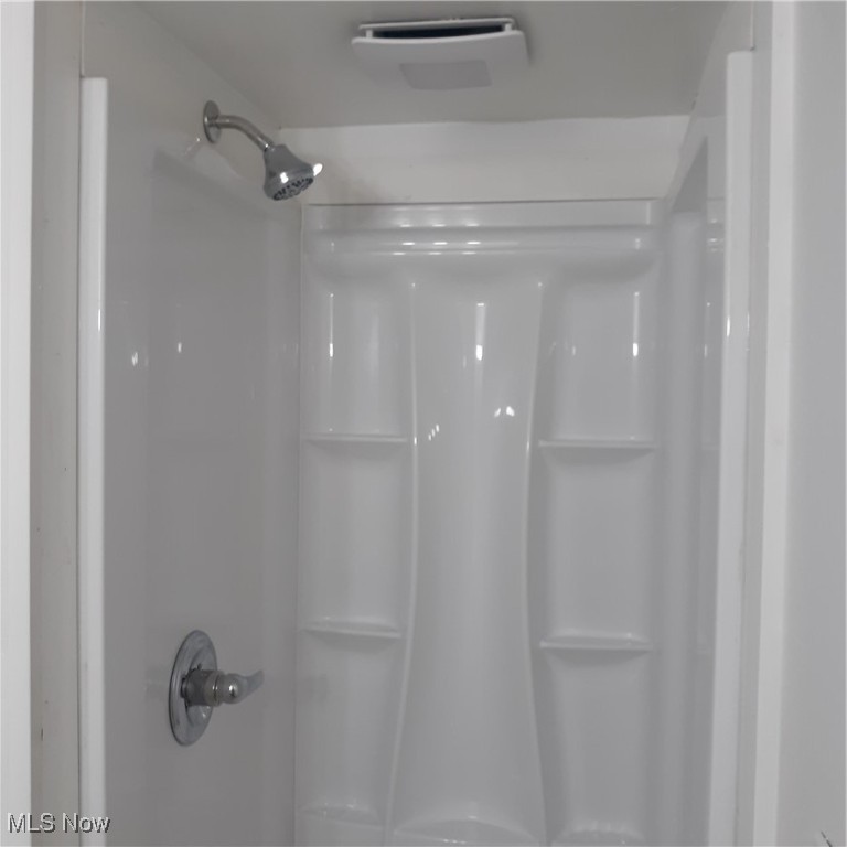 Madison, Ohio 44057, United States, 1 Bedroom Bedrooms, ,1 BathroomBathrooms,Residential,Active,89367